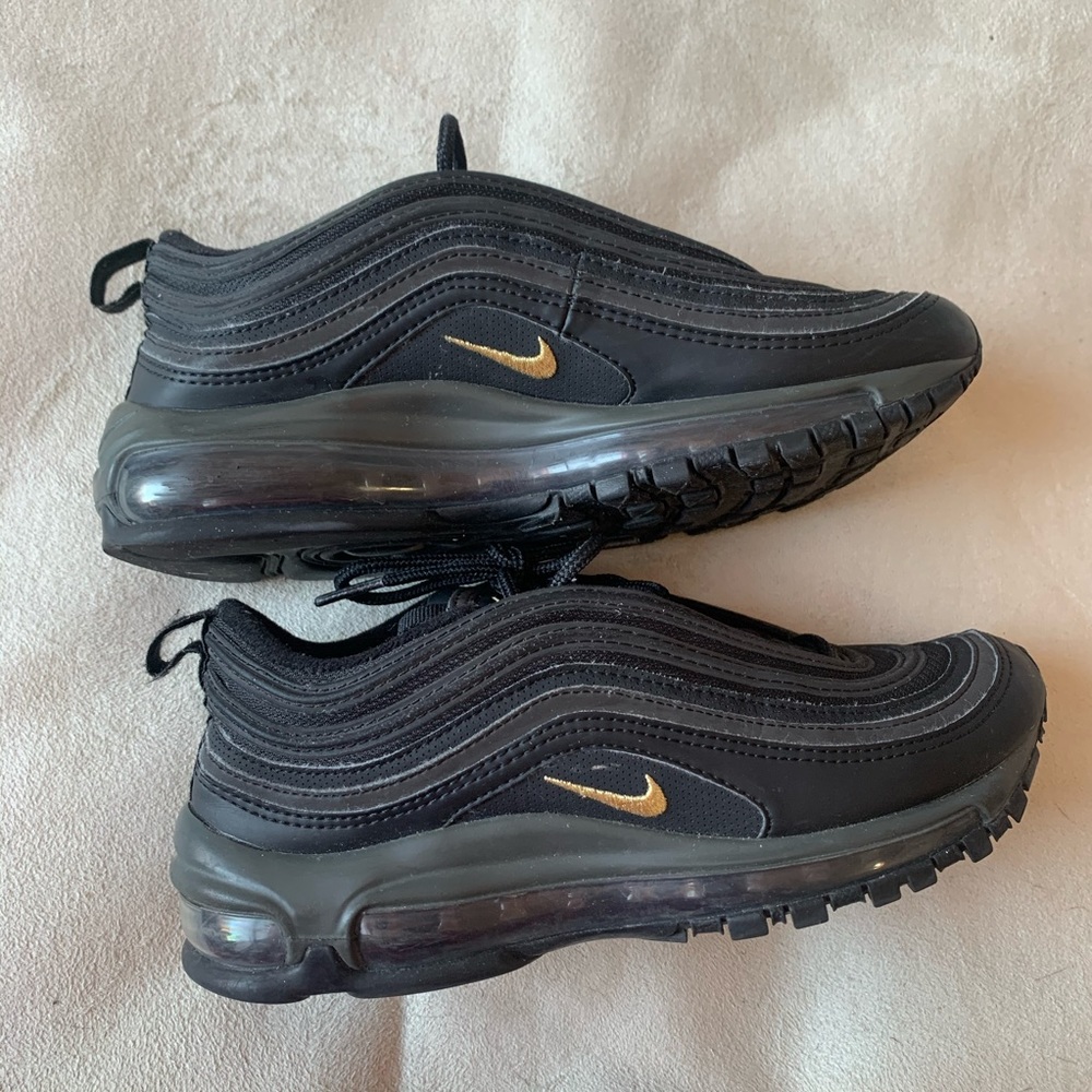 All black air max 97s